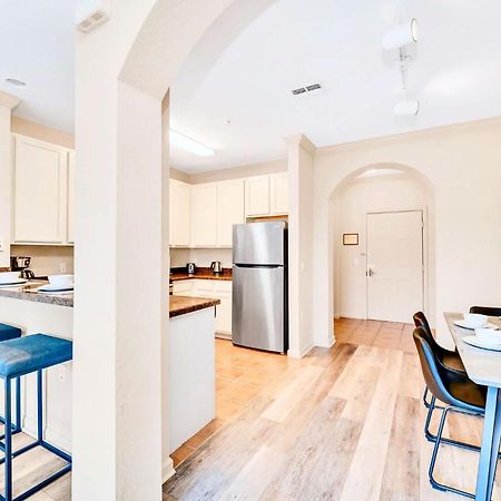 Luxury 2Br Condo - Pool & Hot Tub - Near Disney Орландо Екстериор снимка