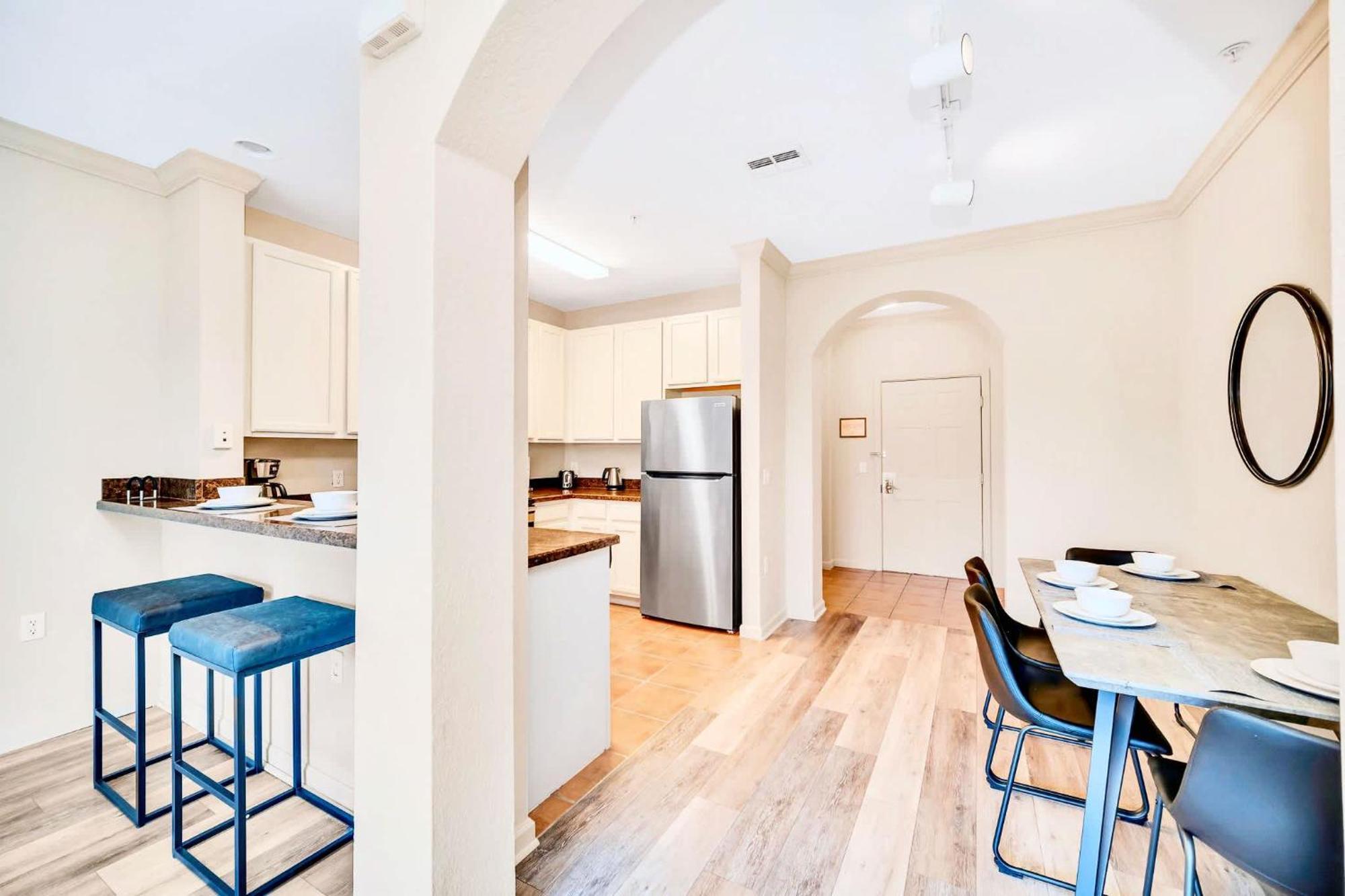 Luxury 2Br Condo - Pool & Hot Tub - Near Disney Орландо Екстериор снимка