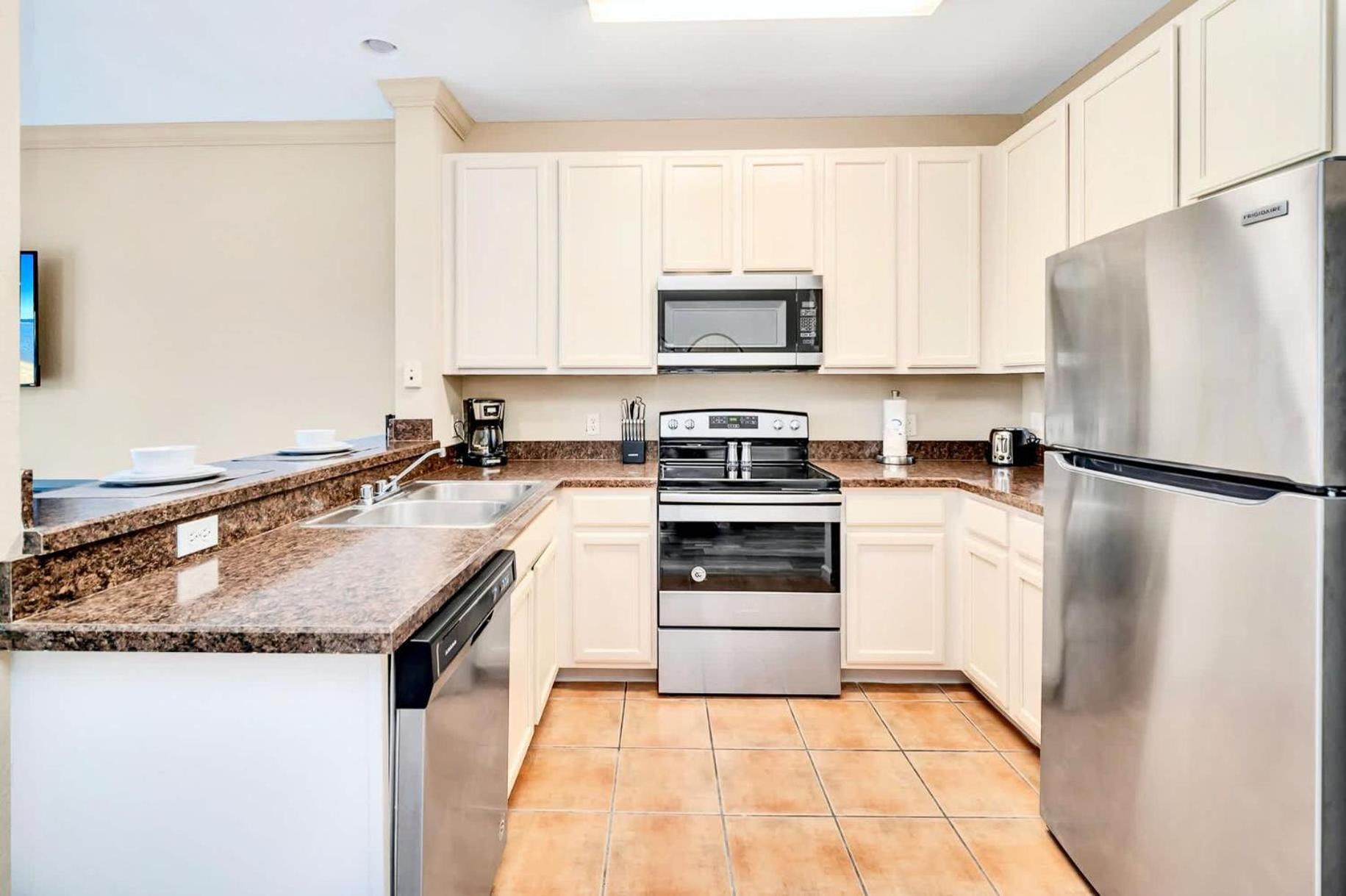 Luxury 2Br Condo - Pool & Hot Tub - Near Disney Орландо Екстериор снимка