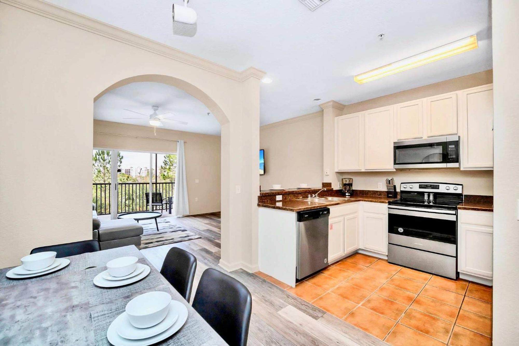Luxury 2Br Condo - Pool & Hot Tub - Near Disney Орландо Екстериор снимка